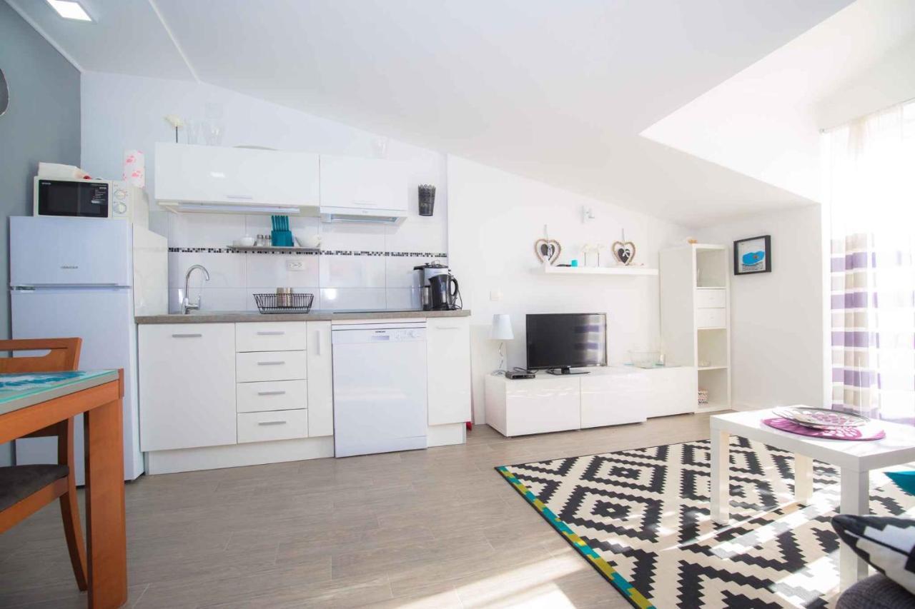 Apartments In Rogoznica 36019 Εξωτερικό φωτογραφία