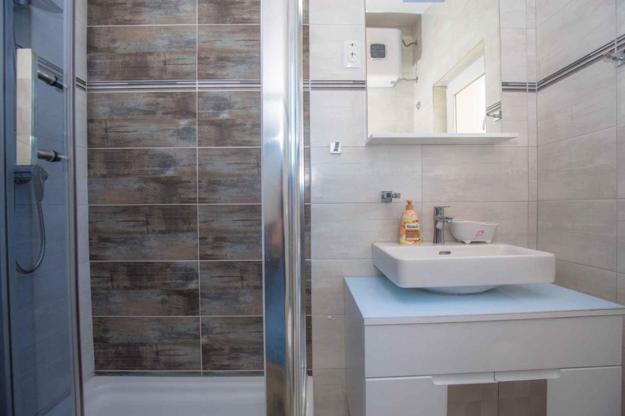 Apartments In Rogoznica 36019 Εξωτερικό φωτογραφία