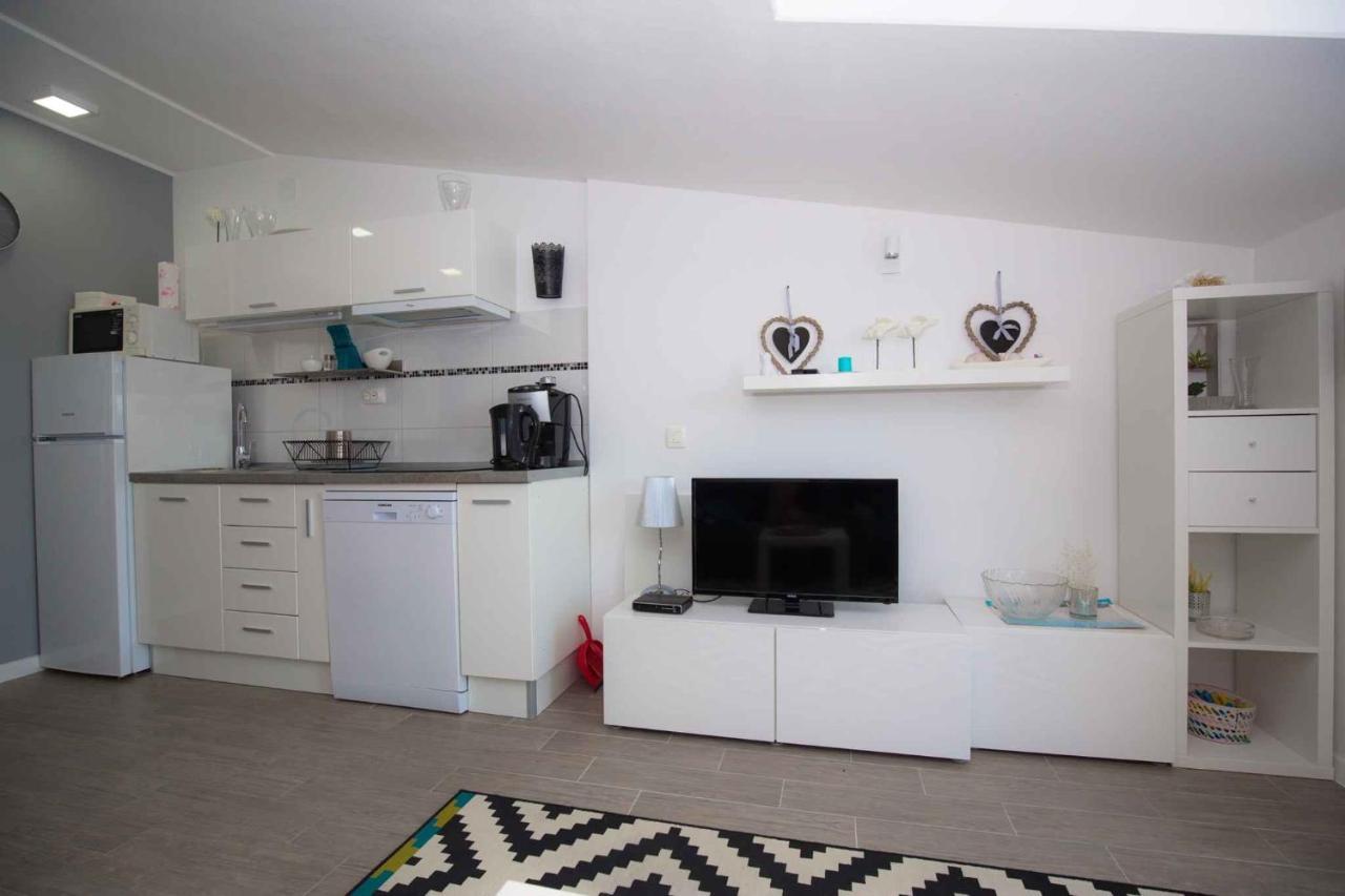 Apartments In Rogoznica 36019 Εξωτερικό φωτογραφία