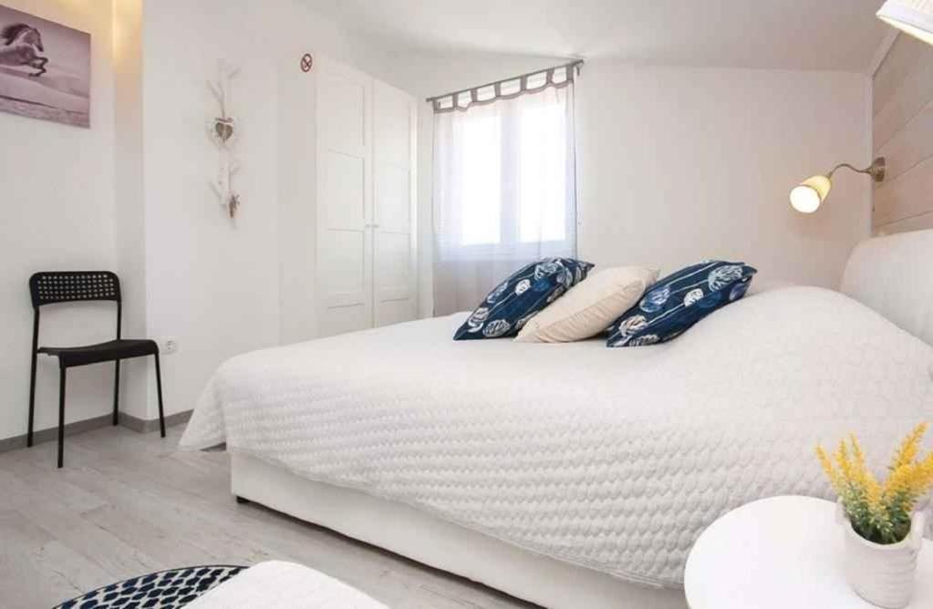 Apartments In Rogoznica 36019 Εξωτερικό φωτογραφία