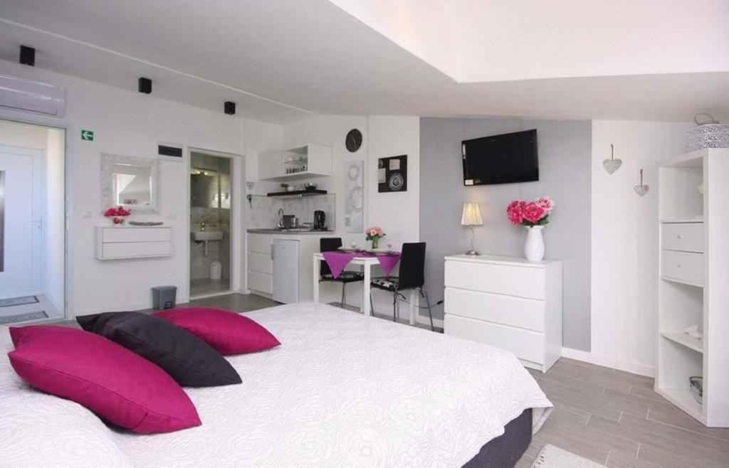 Apartments In Rogoznica 36019 Εξωτερικό φωτογραφία